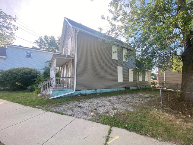 207 Chicago Street