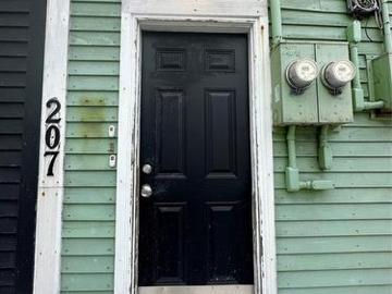 207 B New Gower Street, St. John'S, NL, A1C 1J8 townhouse for lease | Listing ID 1298 | Royal LePage