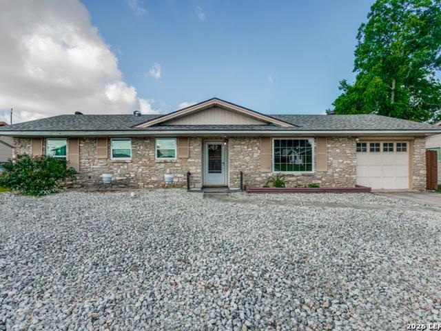 207 Balboa Dr