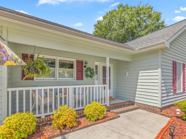 207 Berkshire Dr