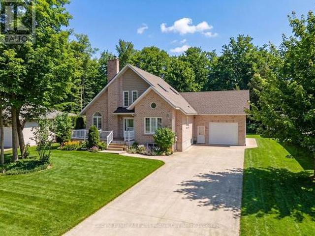 207 Birch Crescent, Huron Kinloss, ON, N0G 2R0 house for sale | Listing ID X12994 | Royal LePage