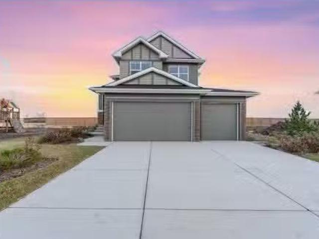 207 Brander Avenue, Langdon, AB, T0J 1X2 house for sale Lis.