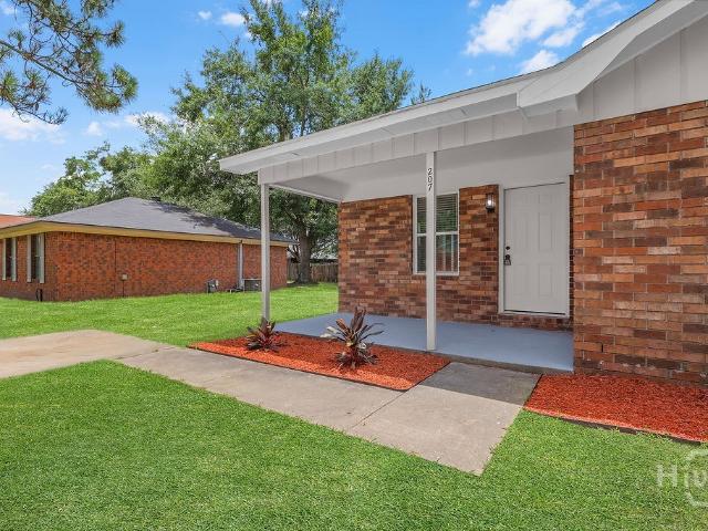 207 Garden Circle