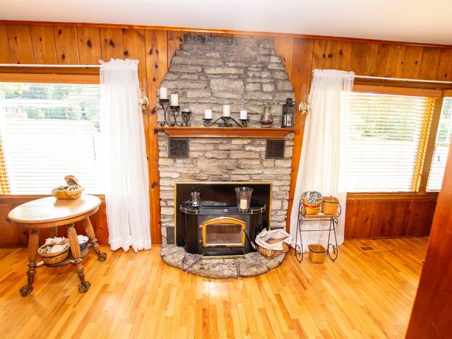 207 E Bertrand Road
