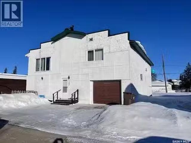 207 Kinistino Avenue W, Kinistino, SK, S0J 1H0 house for sal.