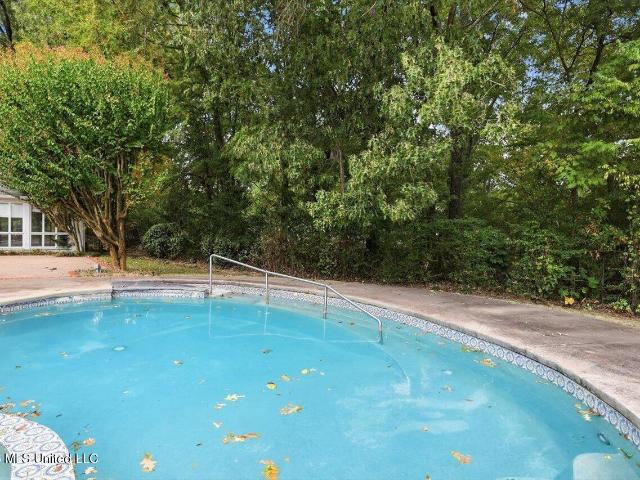 207 Lattimore Ridge