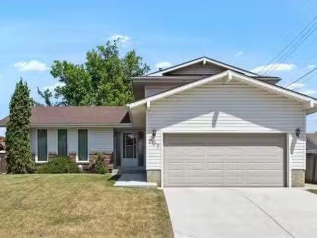 207 Lake Adams Crescent Se, Calgary, AB, T2J 3N2 house for s.