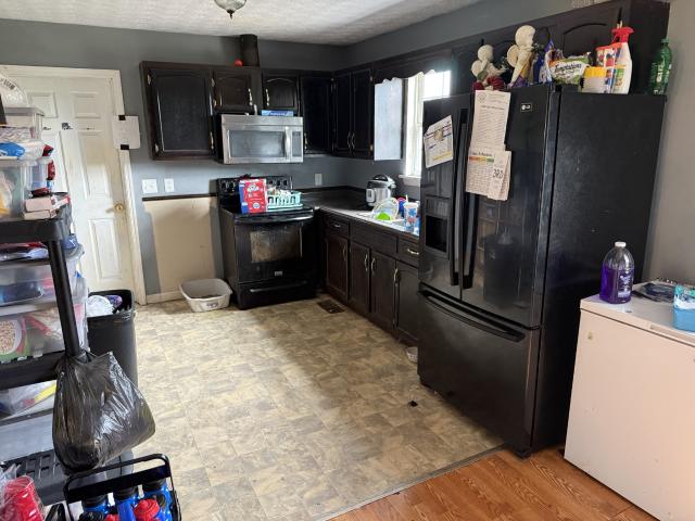207 Landy Ln