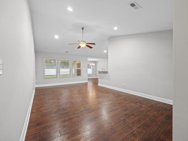 207 Leadoff Dr