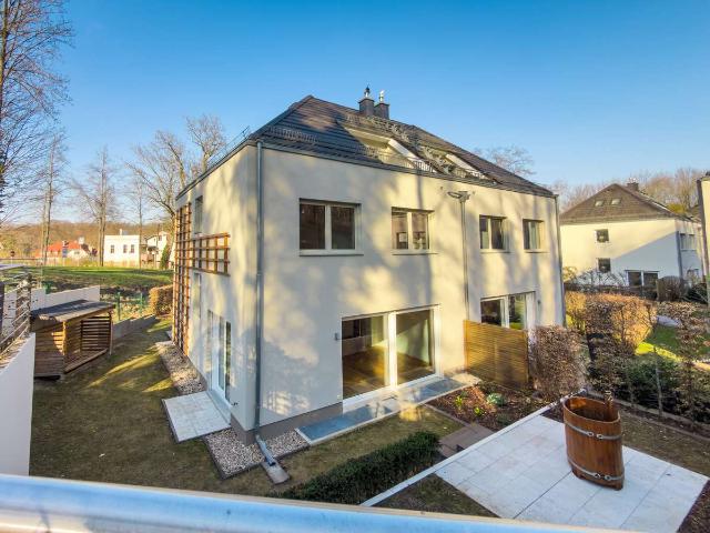 207 m² Wfl./Nfl. – Luxuriöses Wohnerlebnis in einer der begehrtesten Lagen Potsdams, zwischen Park B