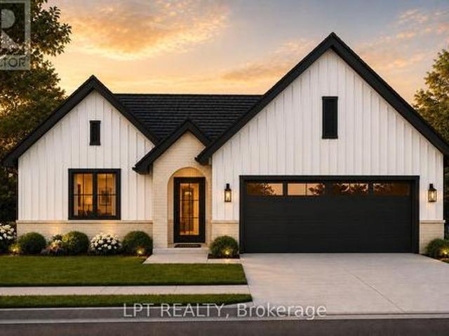 207 Merritt Court, North Middlesex Parkhill, ON, N0M 2K0 house for sale | Listing ID X13821 | Royal LePage