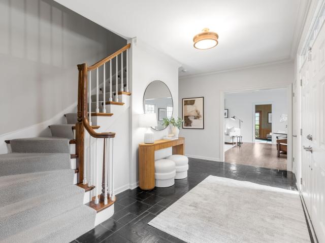 207 N Green Bay Road
