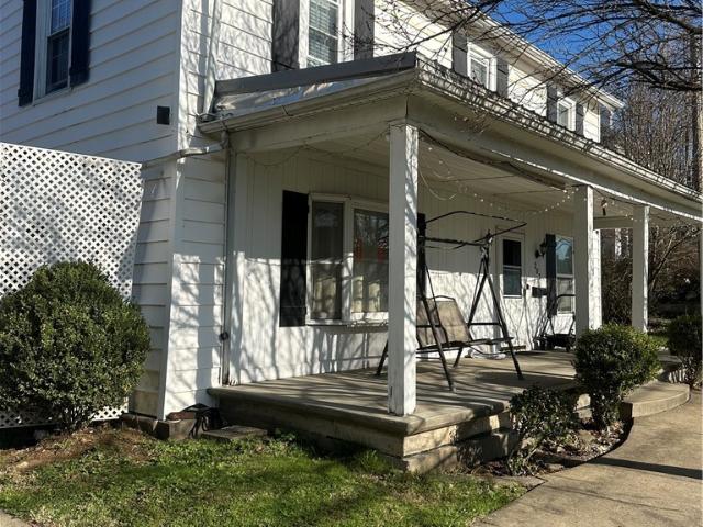 207 South Sycamore