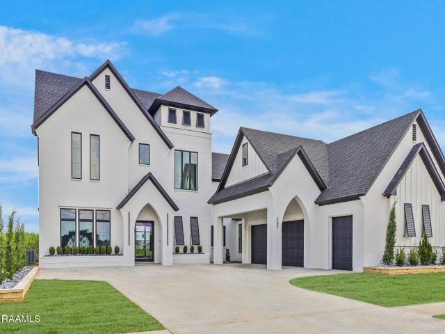 207 Sabal Bnd Dr, Youngsville, LA 70592 | MLS #2020022
