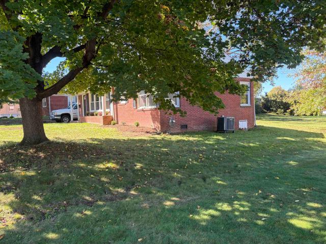 207 skyland ave