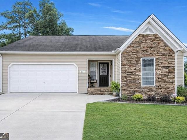 207 Providence Dr, Dallas, GA 30157