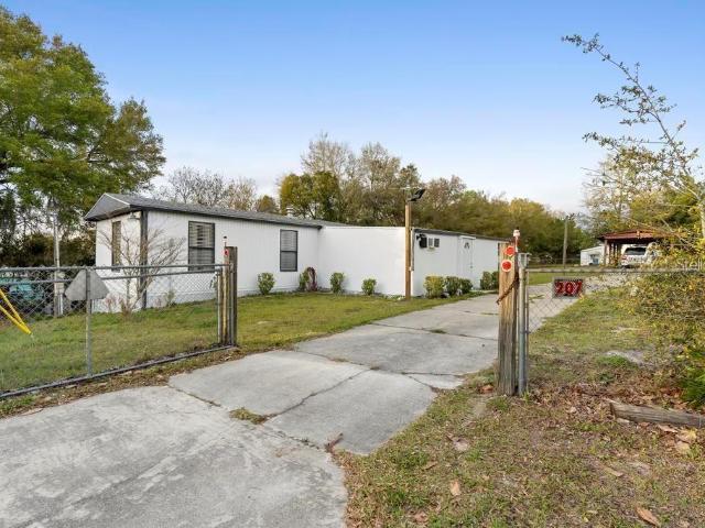 207 Robinhood Dr, DeLand, FL 32724 | MLS #V4946