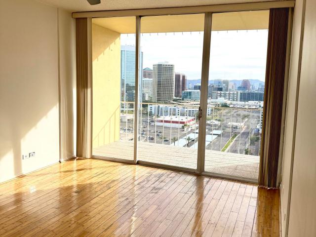 207 W Clarendon Ave, Unit 17G, Phoenix, AZ 85013 | MLS #6972