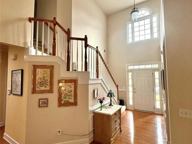 207 Woodview Lane