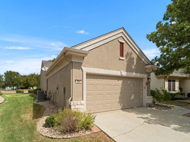 207 Winter Dr
