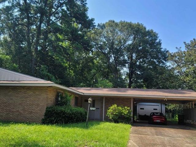 207 Verna St, Jasper, TX 75951