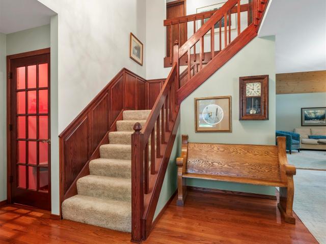 2085 crestwood springs drive
