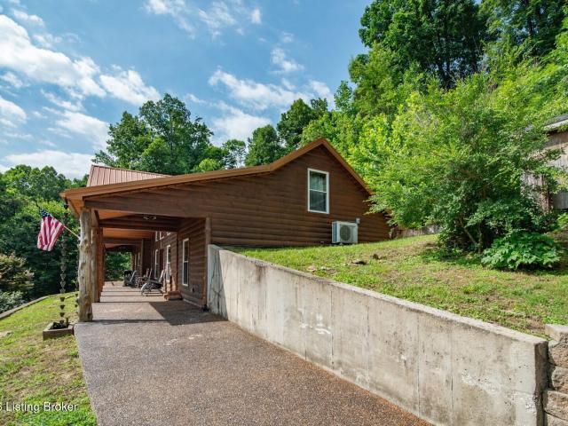 2086 Martin Pierce Rd