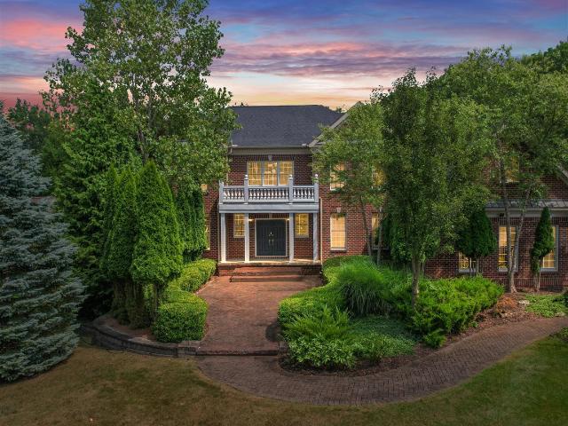 2086 Autumn Hill Drive