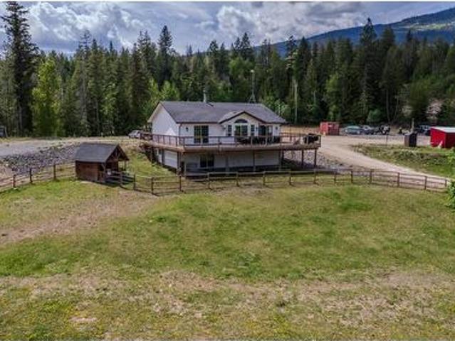 2086 Yankee Flats Road, Salmon Arm, BC, V1E 3J3 house for sale | Listing ID 10387 | Royal LePage