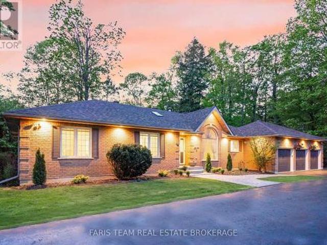 2088 Wilkinson Street, Innisfil, ON, L9S 1X3 house for sale | Listing ID N13528 | Royal LePage
