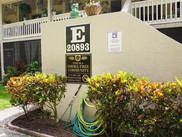 20893 Haulover Cove Rd, Unit 8, Lutz, FL 33558 | MLS #W7878
