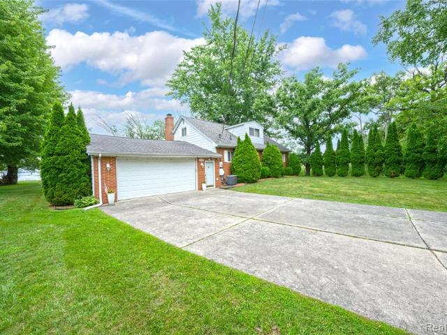 2080 N Channel Drive
