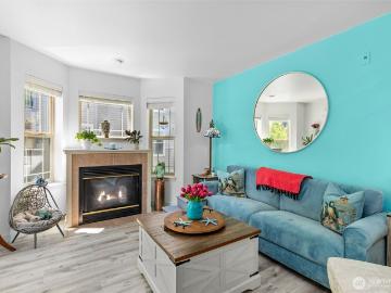 2080 nd Avenue W # 202