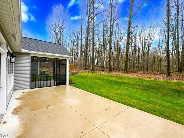 2080 Hawthorn Court