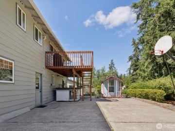 2081 rd Avenue W