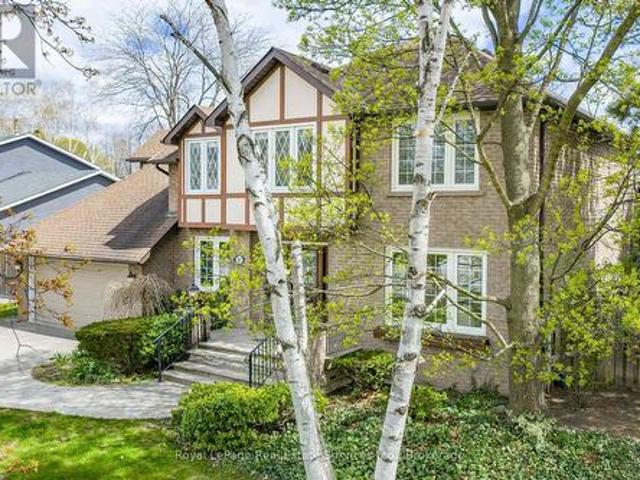 2082 Mississauga Road, Mississauga Sheridan, ON, L5H 2K6 Luxury House for sale | Listing ID W13069 | Royal LePage Carriage Trade Luxury Properties