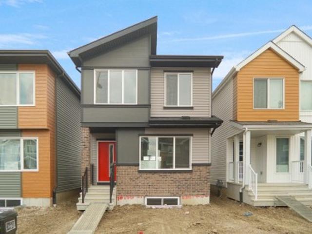 2082 Avenue Nw, Edmonton, AB, T5Z 0T4 house for sale | Listing ID E4512 | Royal LePage