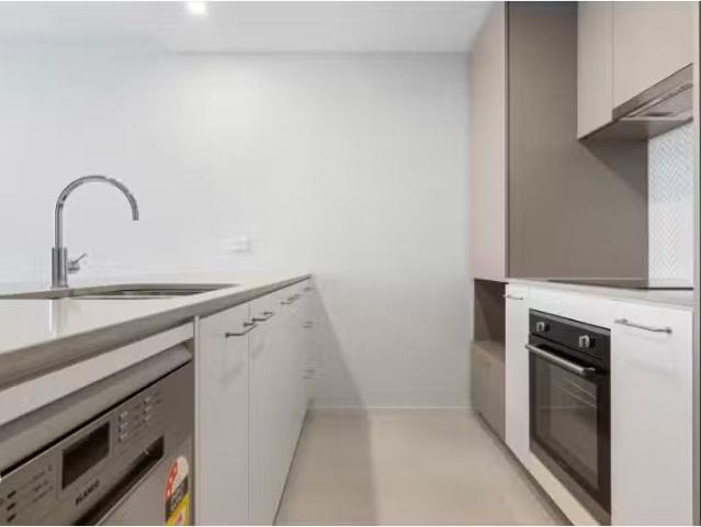 208/335 Anketell Street, Greenway Apartment for rent Listed b.