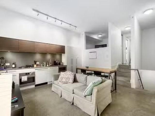 208 150 Cordova Street E, Vancouver, BC, V6A 0E7 Single Fami.