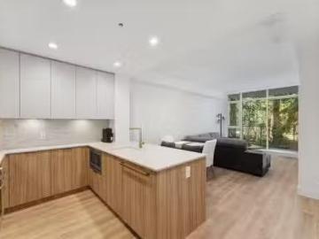 208 2375 Emery Court, North Vancouver, BC, V7J 0E8 Single Fa.