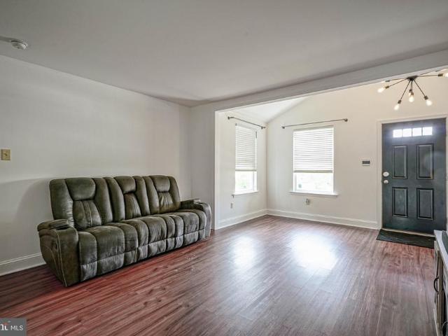 208 4Th Avenue