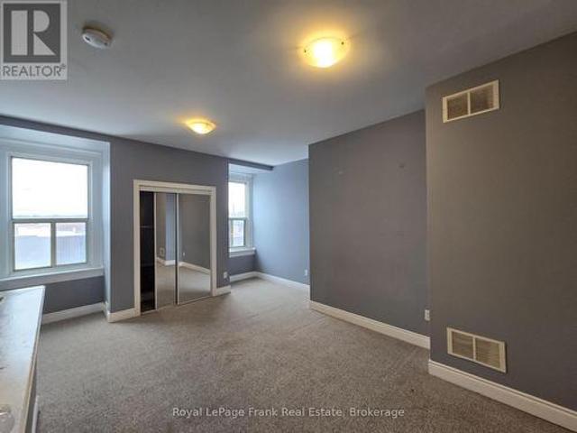 208 54 King Street E, Clarington Bowmanville, ON, L1C 1N3 house for lease | Listing ID E13628 | Royal LePage