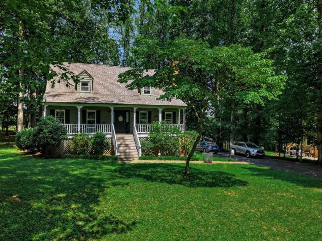 208 Crestview Drive