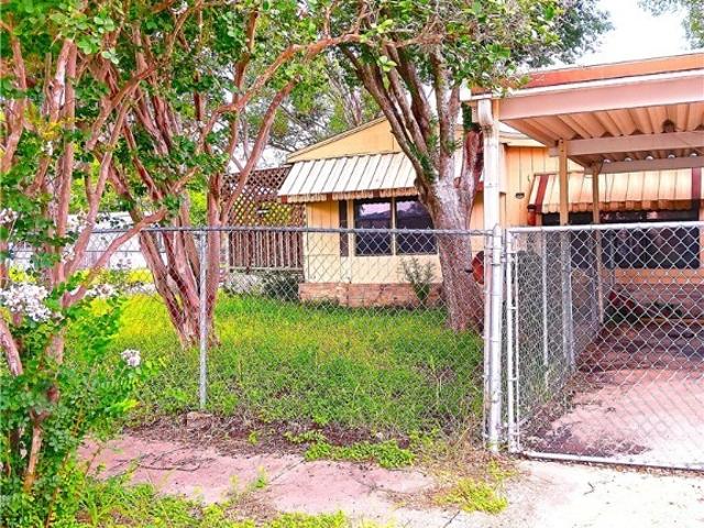208 Antelope Cir, Victoria, TX 77904 | MLS #585078