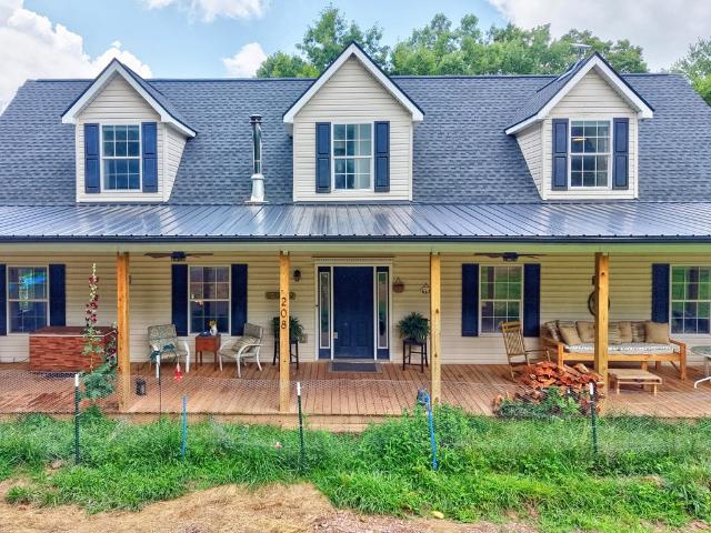 208 Bearclaw Ln