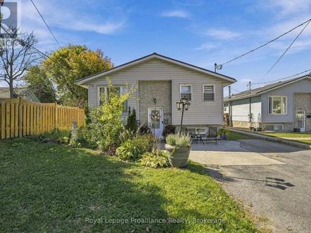 208 Byron Street, Quinte West Trenton Ward, ON, K8V 2Z1 house for sale | Listing ID X13843 | Royal LePage