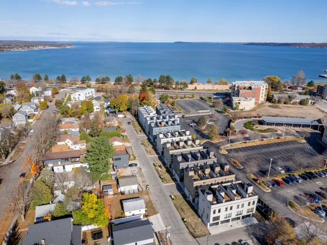 208 Gillis Street # 12