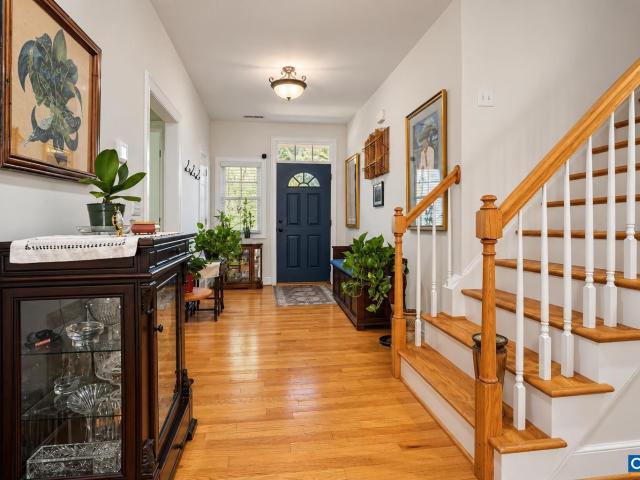 208 glen cir