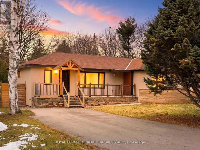 208 GLEN OAK DRIVE