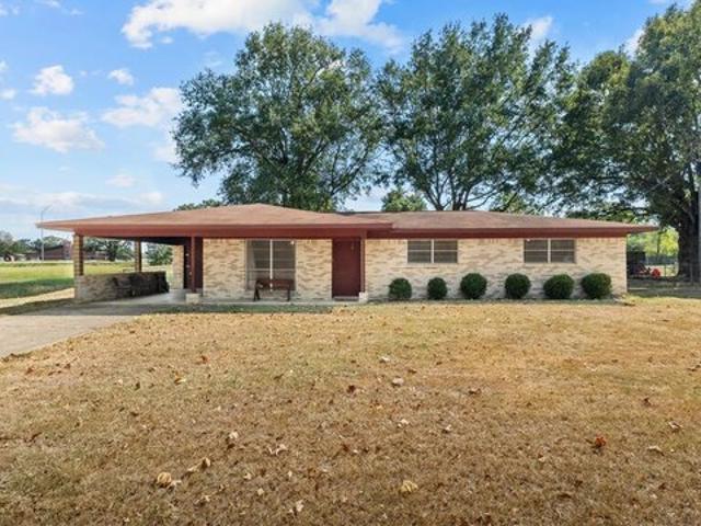 208 E Walters Blvd, New Boston, TX 75570